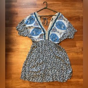 Tie Back Blue Floral Print Dress 0X